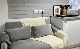 Stylish Putney Village Flat